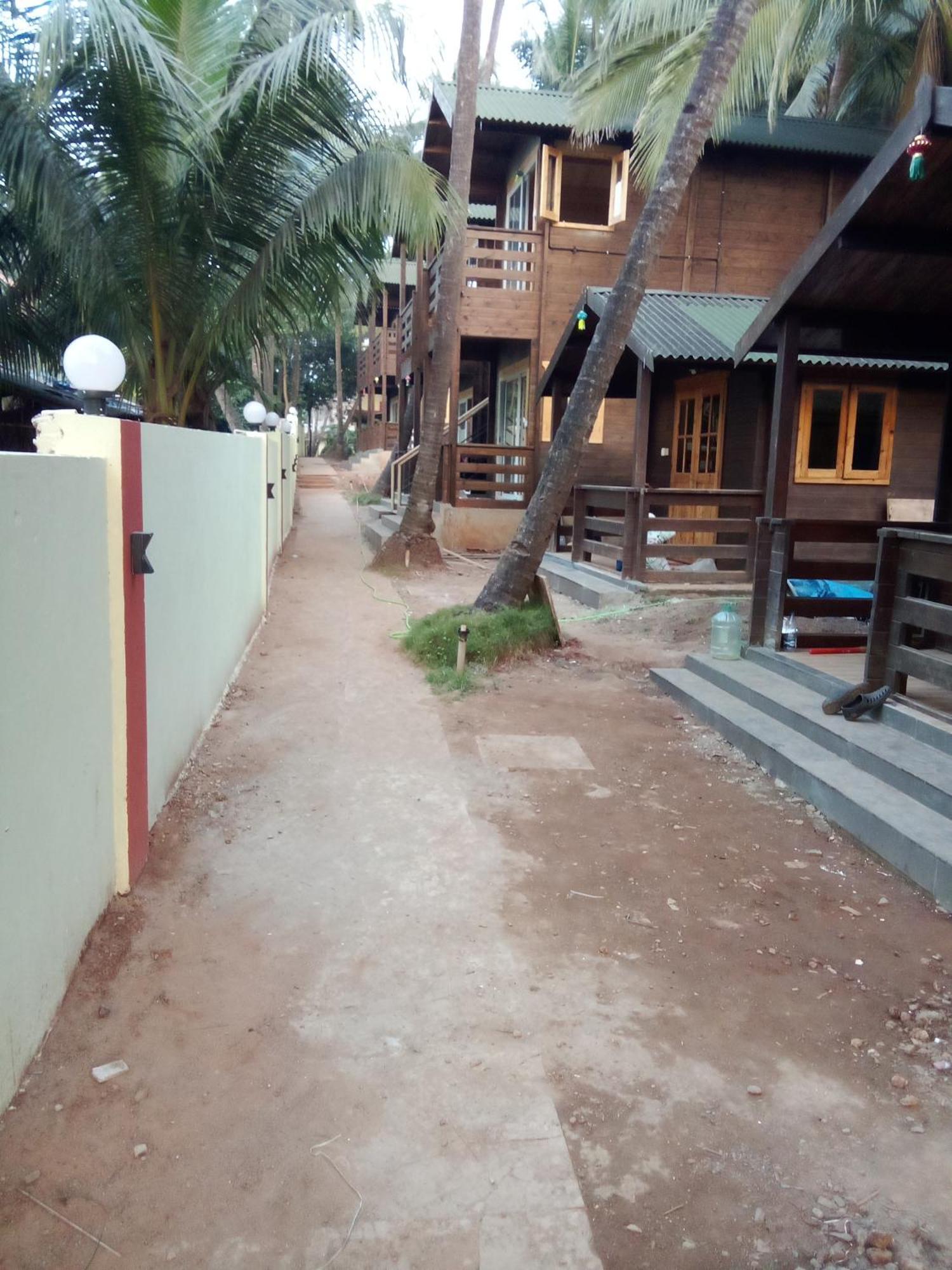 The Cool Huts Ashvem Beach